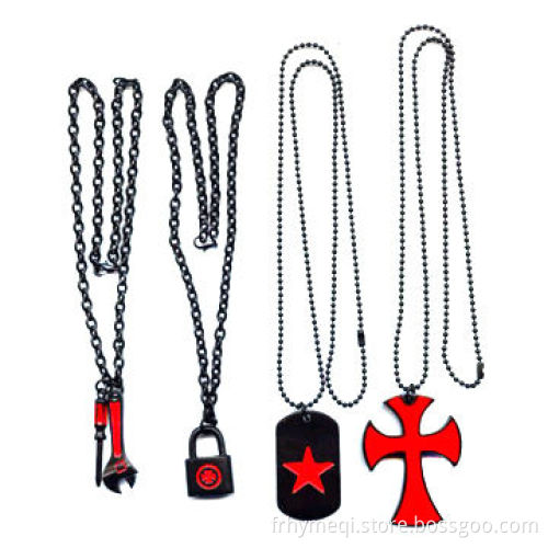 Fashionable Pendant Necklace